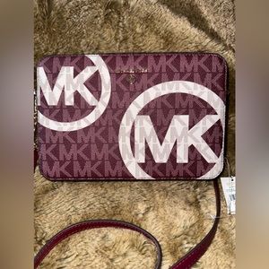 Michael Kors Large EW crossbody. Berry Multi